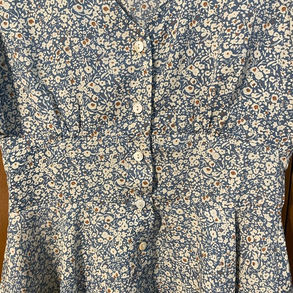 BUNDLE cropped tie front shirts - Picture 3 of 8